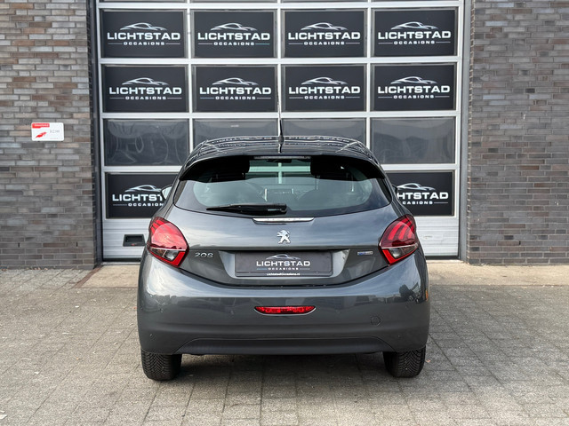Foto 9 van Peugeot 208 1.2 PureTech Blue Lion NAP CARPLAY AIRCO NAVI PARKEERSENSOR
