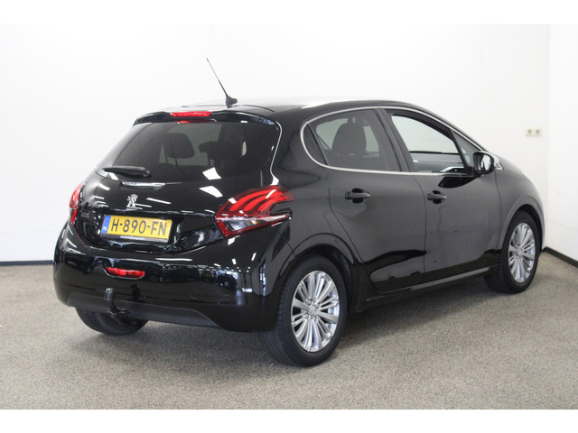 Foto 10 van Peugeot 208 1.2 PureTech Allure (bj 2019)