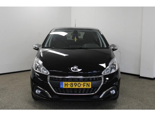 Foto 7 van Peugeot 208 1.2 PureTech Allure (bj 2019)