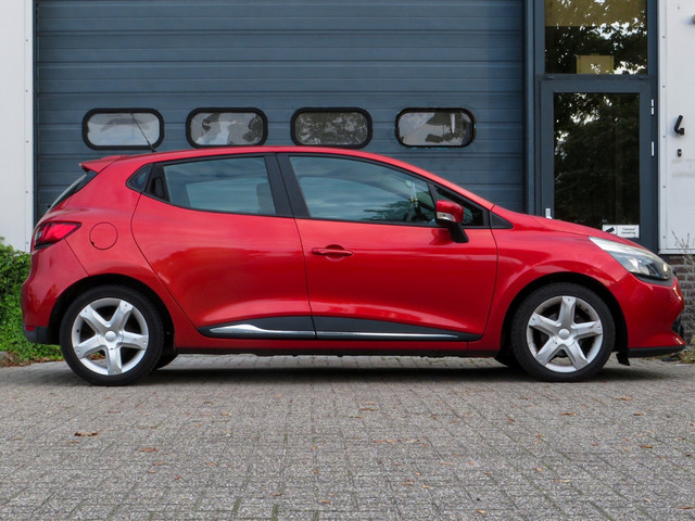 Foto 10 van Renault Clio 1.2 Night & Day | Stoelverwarming | Cruise | AC