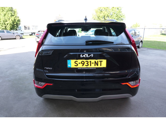 Foto 8 van Kia Niro EV DynamicLine 64.8 kWh, Mooi !!, SOH 100 %, Camera, PDC, Rijklaarprijs incl. garantie.