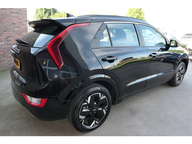 Foto 7 van Kia Niro EV DynamicLine 64.8 kWh, Mooi !!, SOH 100 %, Camera, PDC, Rijklaarprijs incl. garantie.