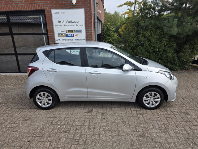 Foto 10 van Hyundai i10 1.0i Comfort | Navigatie | Cruise | (bj 2019)