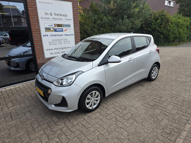 Foto 8 van Hyundai i10 1.0i Comfort | Navigatie | Cruise | (bj 2019)