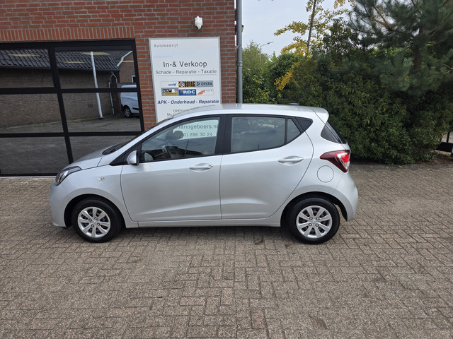 Foto 7 van Hyundai i10 1.0i Comfort | Navigatie | Cruise | (bj 2019)
