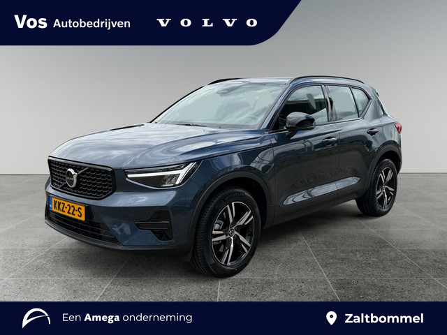 Foto 2 van Volvo XC40 2.0 B4 Plus Dark l Schuif/Kantel dak l