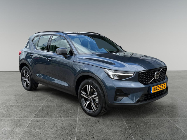 Foto 10 van Volvo XC40 2.0 B4 Plus Dark l Schuif/Kantel dak l