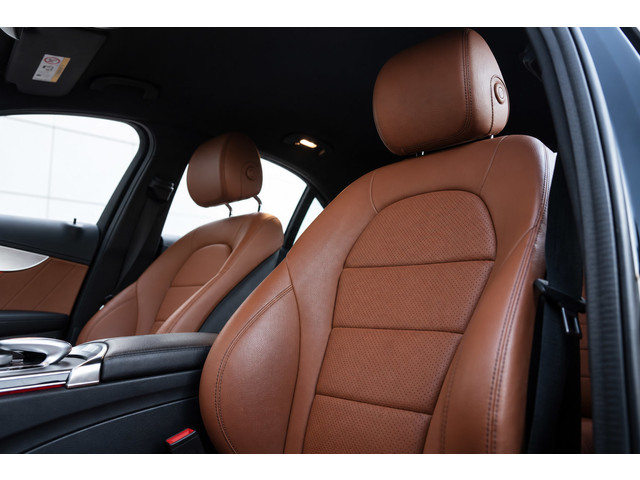 Foto 6 van Mercedes-Benz C-klasse 300 e 4MATIC AMG Line Burmester/Led/Leer/Carplay