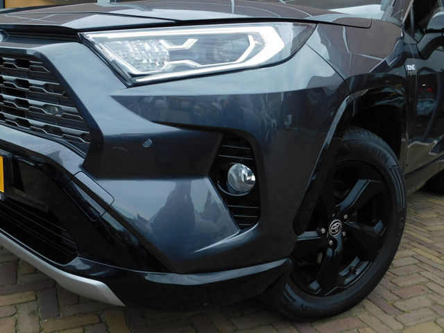 Foto 4 van Toyota RAV4 2.5 Hybrid AWD Bi-Tone | Trekhaak | Innovation Pack