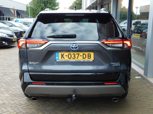 Foto 7 van Toyota RAV4 2.5 Hybrid AWD Bi-Tone | Trekhaak | Innovation Pack