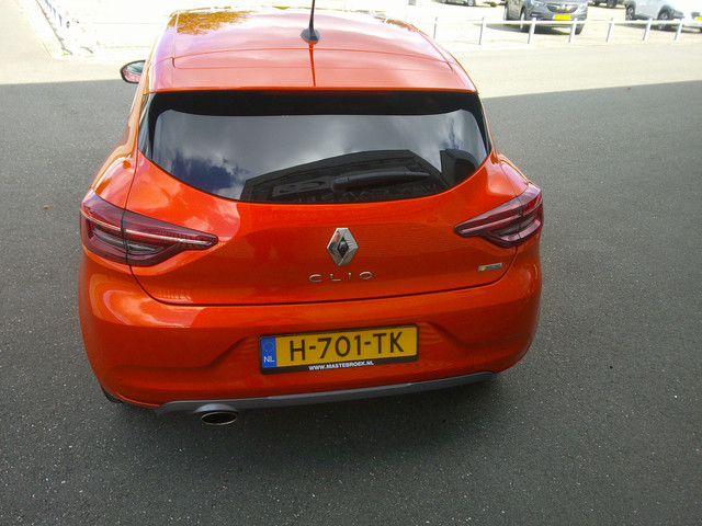 Foto 7 van Renault Clio 1.0 TCe R.S. Line Staat in Hoogeveen Prachtige auto