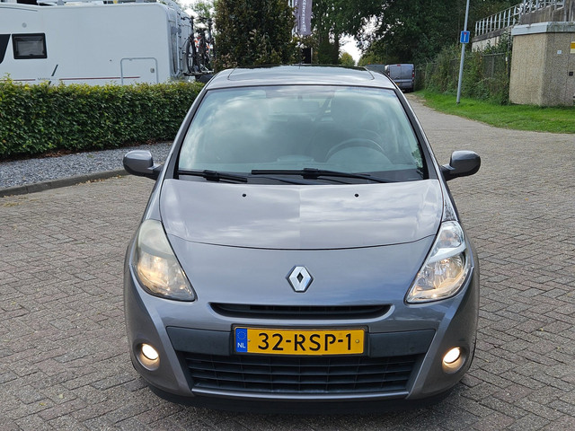Foto 10 van Renault Clio 1.5 dCi Collection apk 13-09-2027