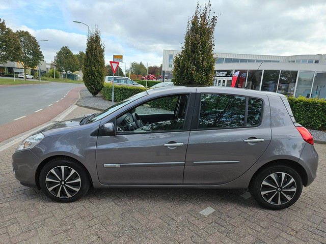 Foto 4 van Renault Clio 1.5 dCi Collection apk 13-09-2027