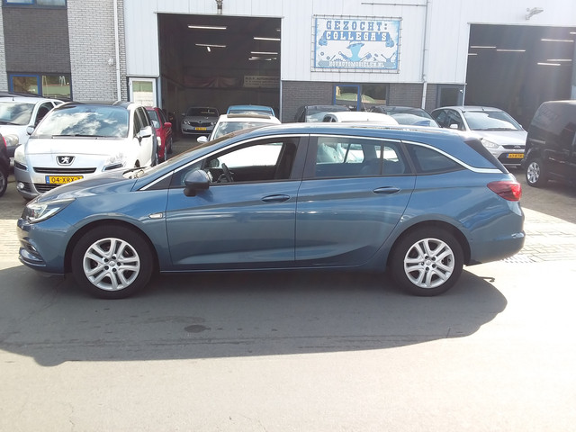 Foto 6 van Opel Astra 1.4 Innovation (bj 2016, automaat)