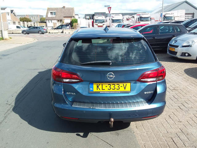 Foto 9 van Opel Astra 1.4 Innovation (bj 2016, automaat)