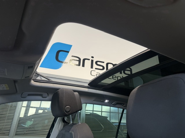 Foto 5 van Volkswagen Tiguan 1.4 TSI Connected Series Pano|Navi|Trekhaak