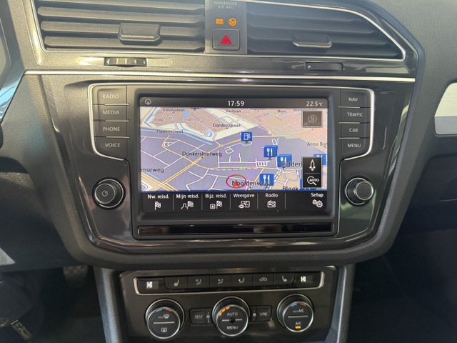 Foto 7 van Volkswagen Tiguan 1.4 TSI Connected Series Pano|Navi|Trekhaak