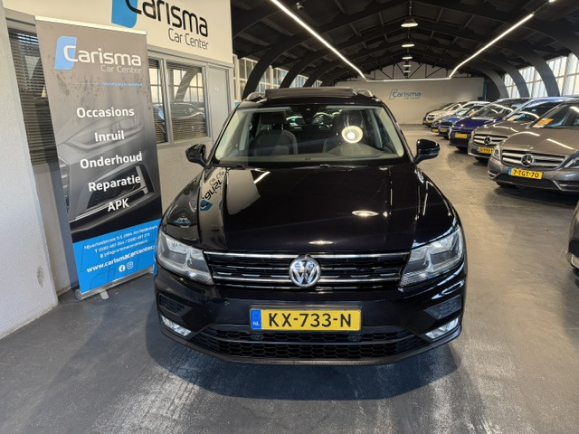 Foto 9 van Volkswagen Tiguan 1.4 TSI Connected Series Pano|Navi|Trekhaak