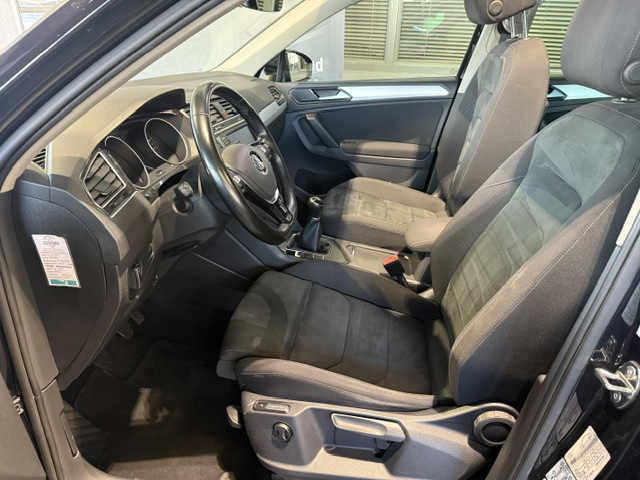 Foto 10 van Volkswagen Tiguan 1.4 TSI Connected Series Pano|Navi|Trekhaak