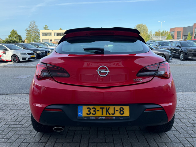 Foto 5 van Opel Astra GTC 1.4 Turbo Sport! Airco! Cruise! Carplay!