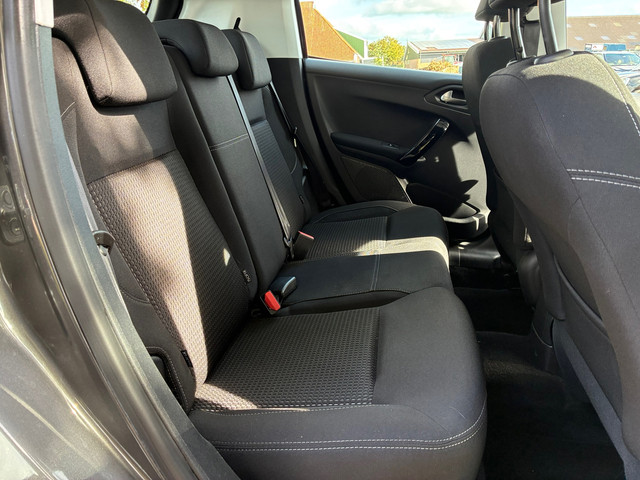Foto 10 van Peugeot 208 1.2 PureTech Allure | Automaat + Cruise + Camera Nu € 7.975,-!!!