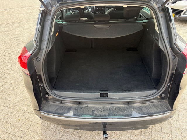 Foto 9 van Renault Clio Estate 0.9 TCe Night&Day