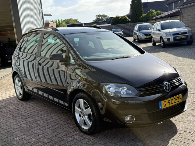 Foto 2 van Volkswagen Golf Plus 1.2 TSI Highline BlueMotion | HOOGZIT | TREKHAAK | CRUISE | CLIMA | STOELVERW |