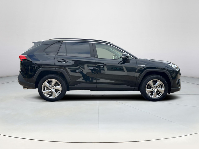Foto 6 van Toyota RAV4 2.5 Hybrid Dynamic | Carplay | Stoel- + stuurverwarming | Parkeersensoren | 18 inch LM-v