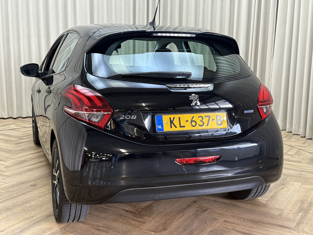 Foto 7 van Peugeot 208 1.2 PureTech Blue Lion Org.NL! / 82PK / Carplay / DAB / Navigatie / Cruise / Airco / PDC