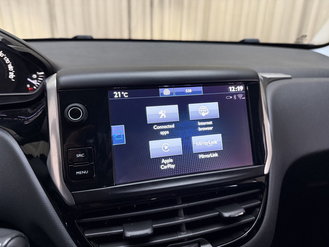 Foto 10 van Peugeot 208 1.2 PureTech Blue Lion Org.NL! / 82PK / Carplay / DAB / Navigatie / Cruise / Airco / PDC