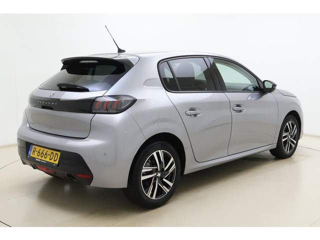 Foto 10 van Peugeot 208 1.2 PureTech Allure | Climate control | Cruise control | Verwarmbare voorstoelen | Apple