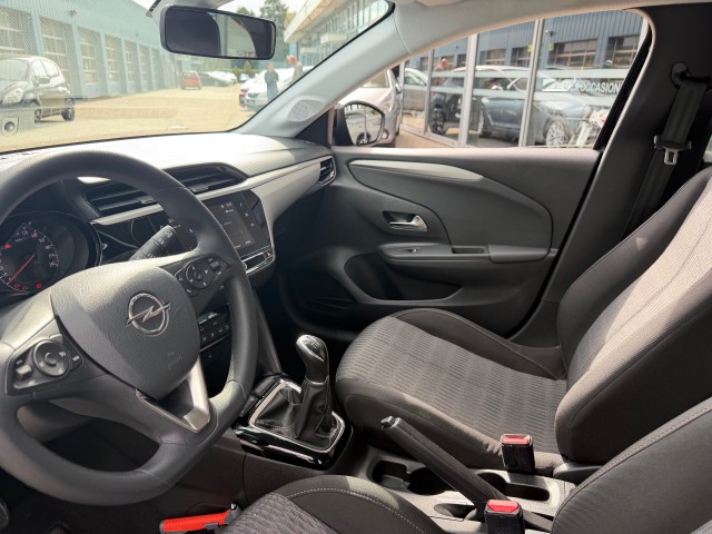 Foto 2 van OPEL CORSA 1.2 EDITION NAVI AIRCO CRUISE CONTROL