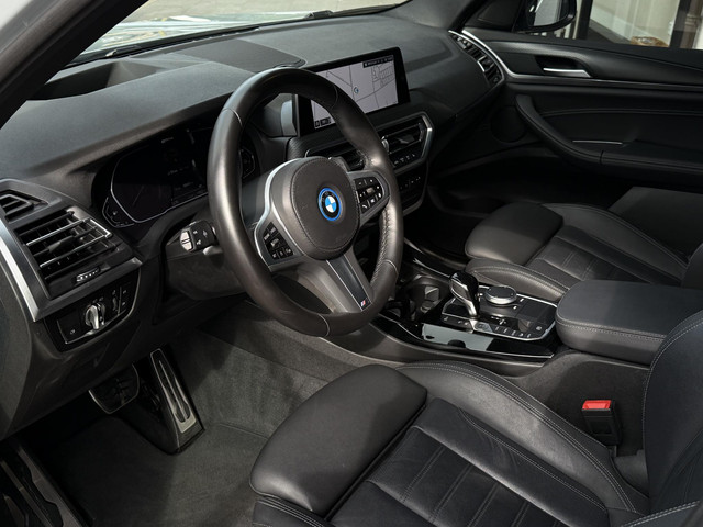 Foto 5 van BMW X3 xDrive30e M SPORT | PANORAMA | M SPORT REMMEN | CAMERA | LASER | SAFETY PAKKET | HEAD UP |