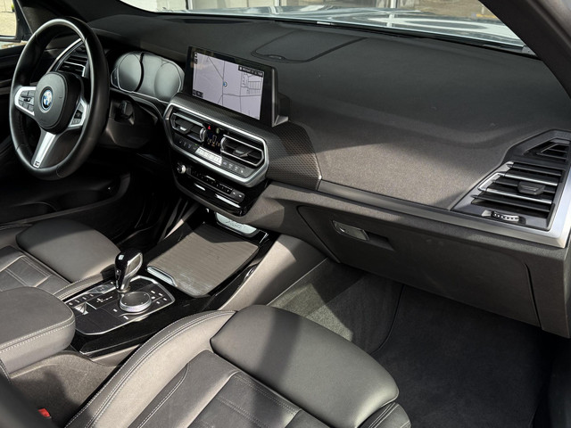 Foto 8 van BMW X3 xDrive30e M SPORT | PANORAMA | M SPORT REMMEN | CAMERA | LASER | SAFETY PAKKET | HEAD UP |
