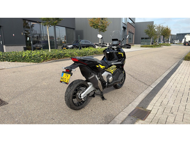 Foto 4 van Honda Scooter NC 750 X-ADV CRUISE CONTROL / BLUETOOTH