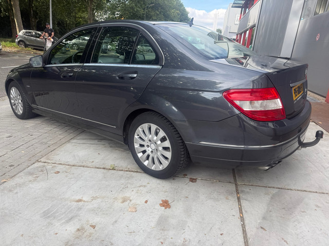 Foto 4 van Mercedes-Benz C-klasse 180 CGI BlueEFFICIENCY Business Edition Elegance