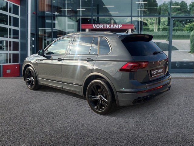 Foto 4 van VOLKSWAGEN TIGUAN 2.0 TDI DSG R-LINE 4MOTION 360CAM/E-KLEP/ACC/STANDKACHEL/IQ/STOELVERW