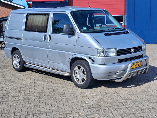 Foto 2 van Volkswagen TRANSPORTER 2.5 TDI 65 KW |CAMPER|