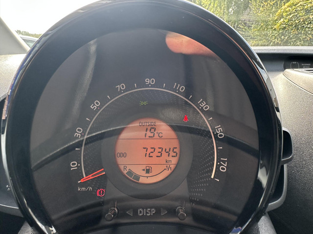 Foto 2 van Toyota Aygo 1.0 VVT-i x-play limited | Airco | Camera | Apple Carplay en Android Auto