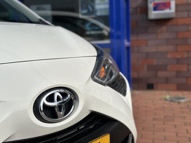Foto 8 van Toyota Aygo 1.0 VVT-i x-play limited | Airco | Camera | Apple Carplay en Android Auto