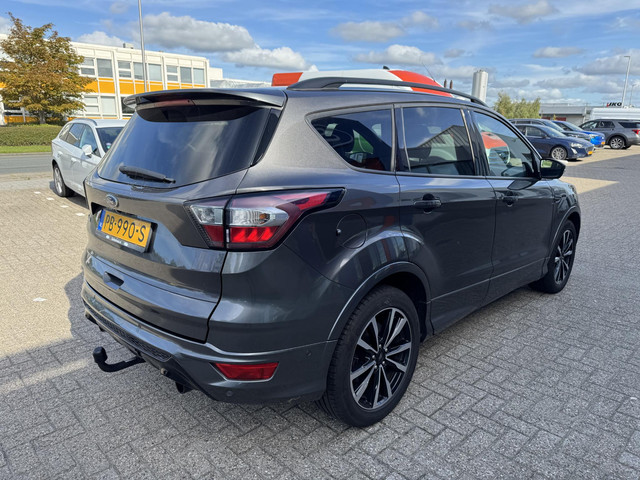 Foto 7 van Ford Kuga 1.5 EcoBoost ST Line 150pk | Adaptieve Cruise | Panorama dak | Winterpack | Trekhaak Afnee