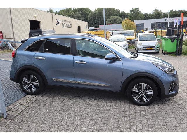 Foto 6 van Kia Niro 1.6 GDi PHEV ExecutiveLine NL Auto/Panoramadak/Apple carplay/Stoelverwarming voor en achter