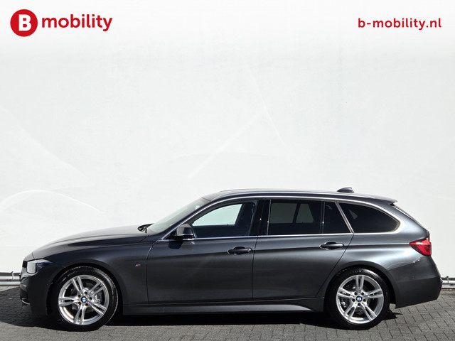 BMW 3 Serie Touring 318i High Executive M-Sport Apple CarPlay NL Auto! | Achteruitrijcamera | LED |