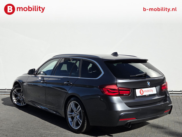 Foto 4 van BMW 3 Serie Touring 318i High Executive M-Sport Apple CarPlay NL Auto! | Achteruitrijcamera | LED |