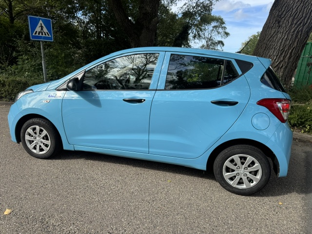 Hyundai i10 1.0i i-Motion Climate control central Lock !!