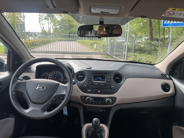 Foto 4 van Hyundai i10 1.0i i-Motion Climate control central Lock !!