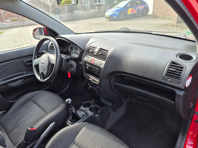 Foto 2 van Kia Picanto 1.0 Seven