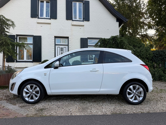 Foto 4 van Opel Corsa 1.2 EcoFlex Selection|Stoel-Stuurverwarming|Clima|Cruise|