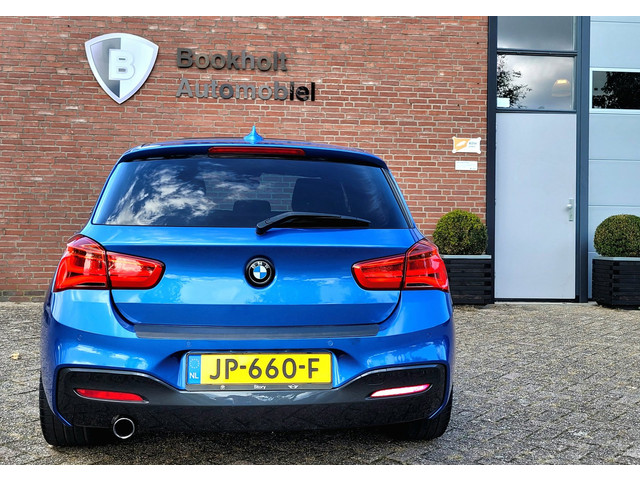 Foto 10 van BMW 1-serie 118i M-Sport, Schuifdak, HiFi (NL-auto NAP)