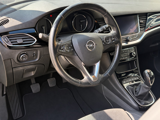 Foto 8 van Opel Astra Sports Tourer 1.2 Turbo Elegance - Navigatie I Airco I LED I PDC I Sport velgen I Leer/ A
